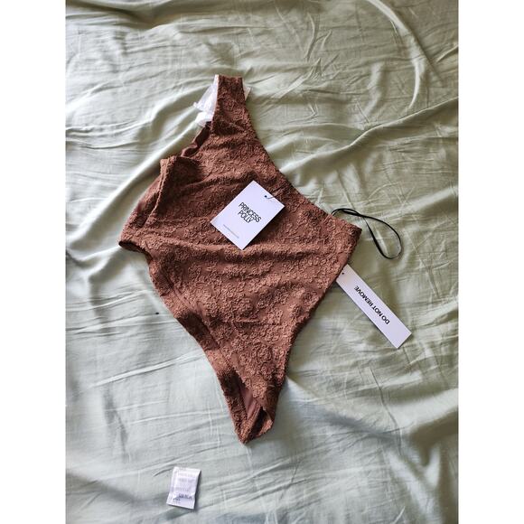 NWT Princess Polly TOOMBA ONE SHOULDER TOP BROWN size 2 - Picture 3 of 4